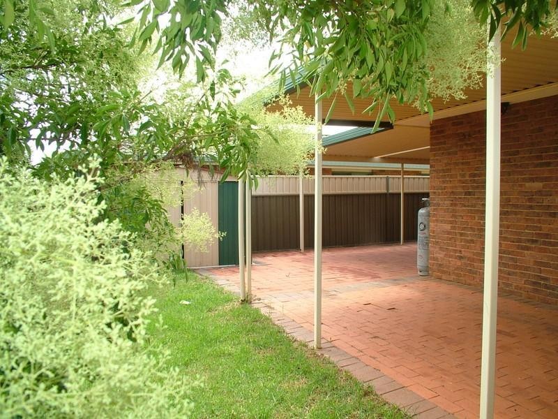 2 Websdale Drive, Dubbo NSW 2830