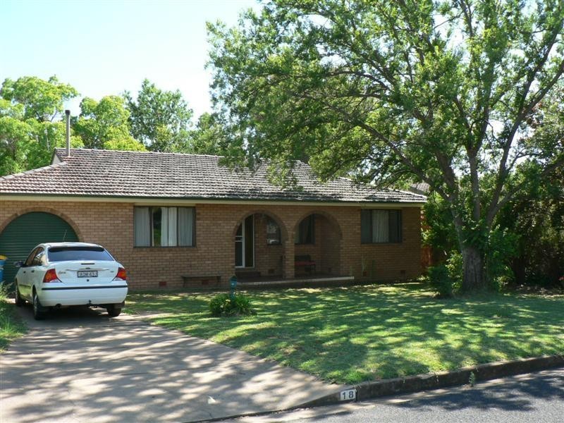 18 Emerald Street, Dubbo NSW 2830