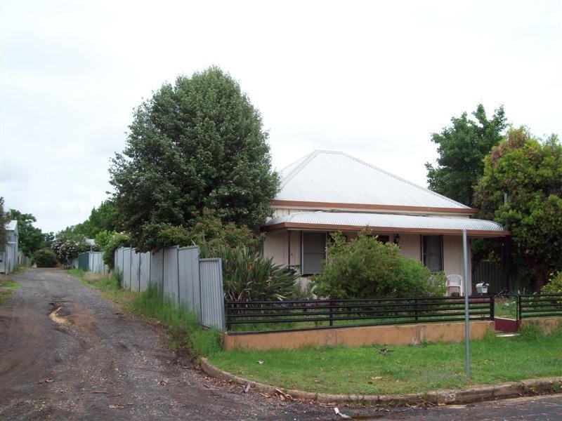 37 Bishop Street, Dubbo NSW 2830