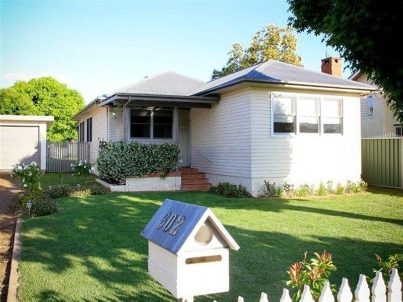 302 fitzroy Street, Dubbo NSW 2830