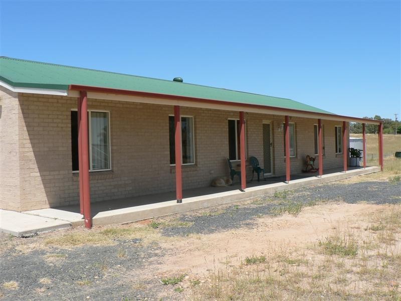 693 Ponto Falls Road, Geurie NSW 2831