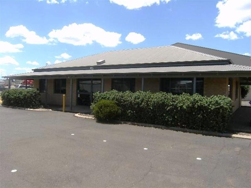 32 Purvis Lane, Dubbo NSW 2830