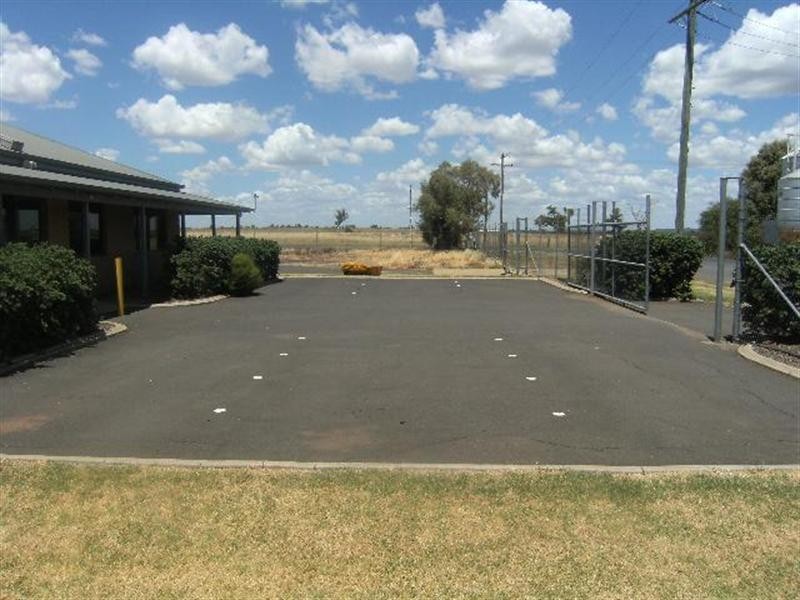 32 Purvis Lane, Dubbo NSW 2830