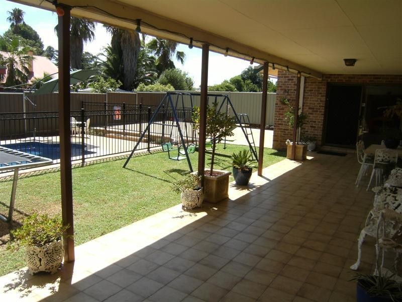 53 Crown Street, Dubbo NSW 2830