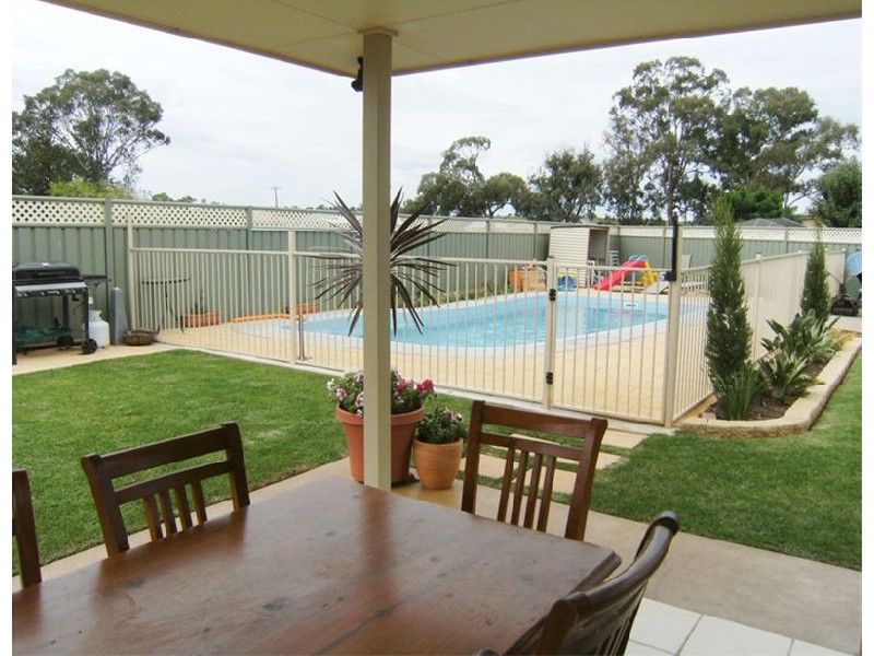 12 Savoy Place, Dubbo NSW 2830