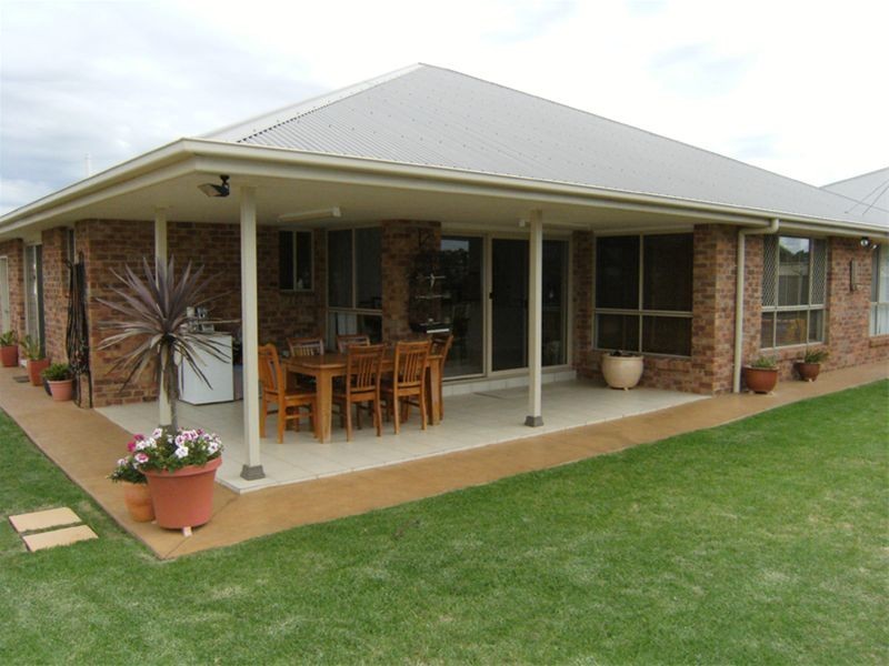12 Savoy Place, Dubbo NSW 2830