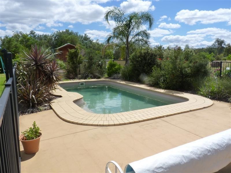 8 Torryburn Way, Dubbo NSW 2830