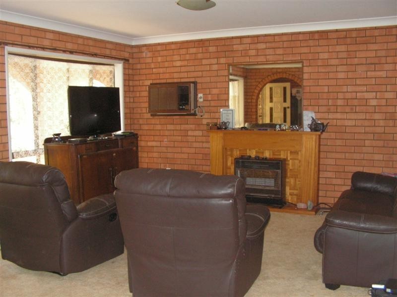 72 Douglas Street, Geurie NSW 2831