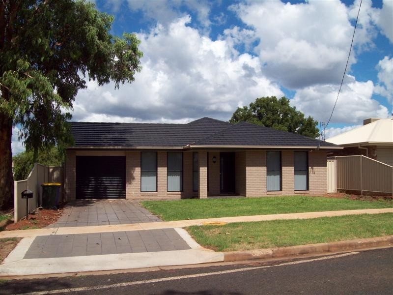44 Catherine Drive, Dubbo NSW 2830
