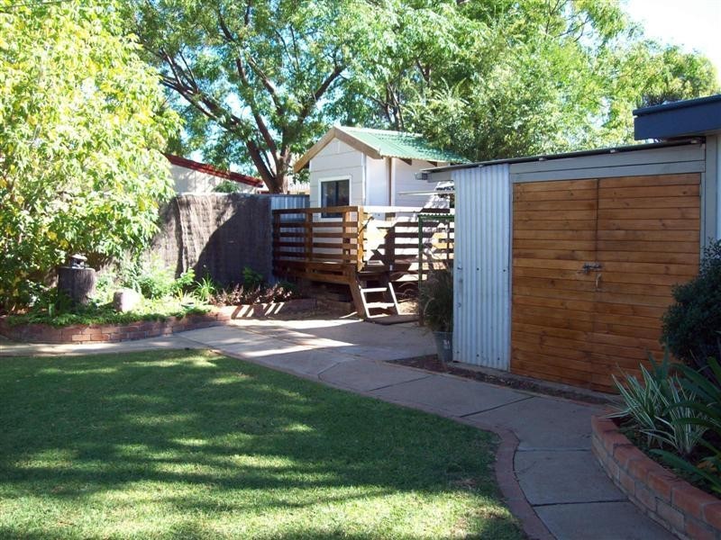 43 Roycox Crescent, Dubbo NSW 2830