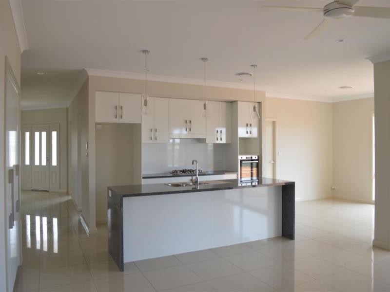 3 Crossroads Drive, Dubbo NSW 2830