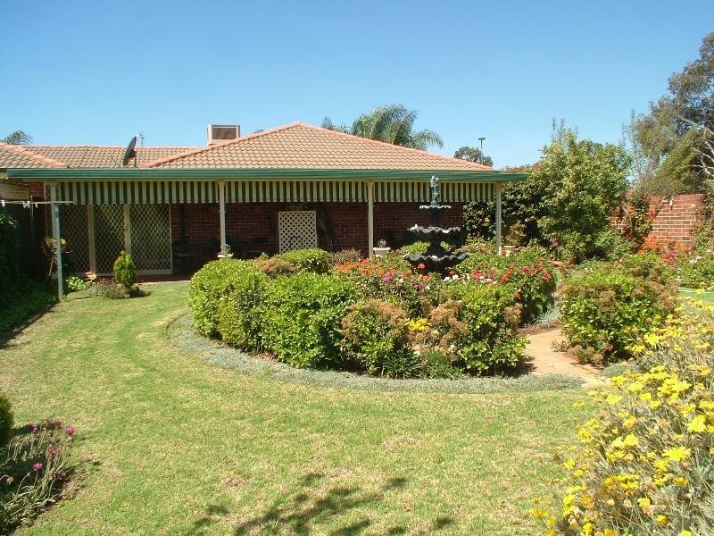 105 Websdale Drive, Dubbo NSW 2830