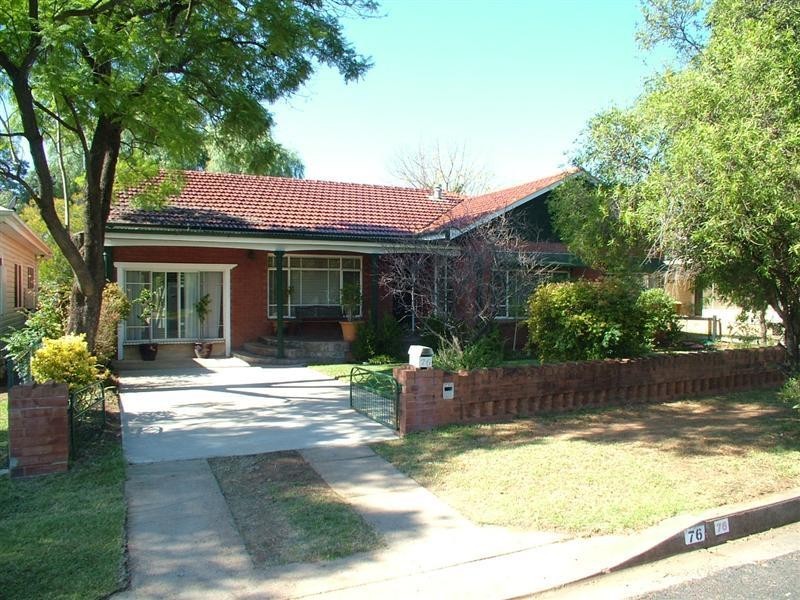 76 Taylor Street, Dubbo NSW 2830