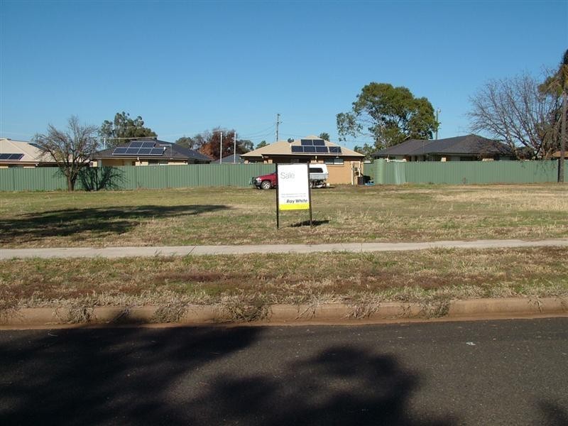 42 Linda Drive, Dubbo NSW 2830