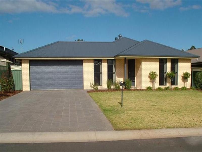 62 Dunheved Circle, Dubbo NSW 2830
