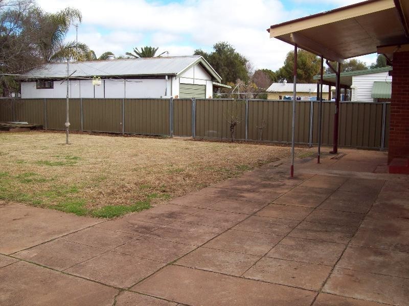 11 MacDonald Street, Dubbo NSW 2830