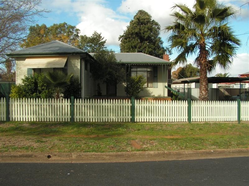 26 Dalton Street, Dubbo NSW 2830