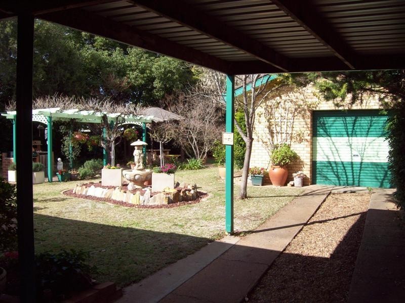 25 Banksia Crescent, Dubbo NSW 2830