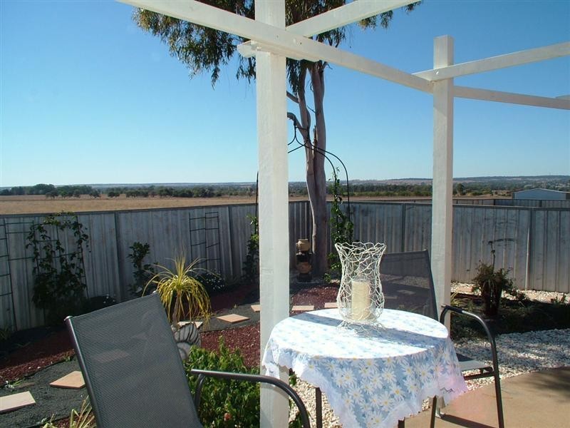 33 Salter Drive, Dubbo NSW 2830