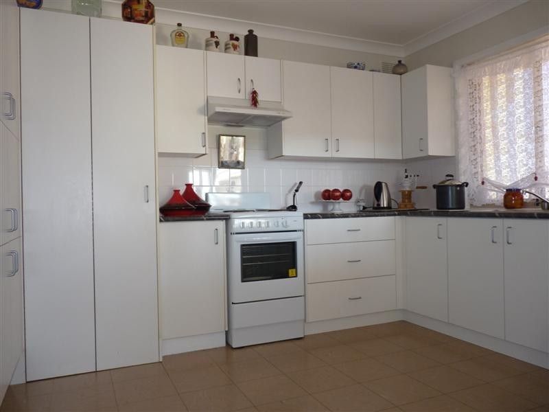 33 Salter Drive, Dubbo NSW 2830