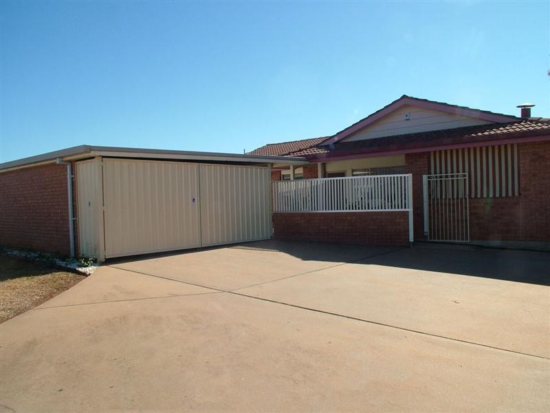 33 Salter Drive, Dubbo NSW 2830