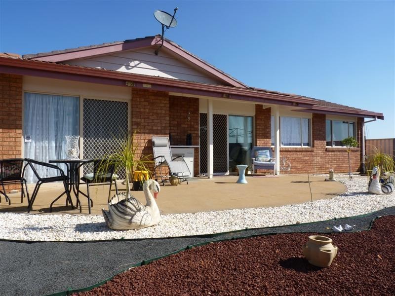 33 Salter Drive, Dubbo NSW 2830