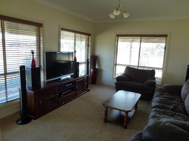 25 Torryburn Way, Dubbo NSW 2830