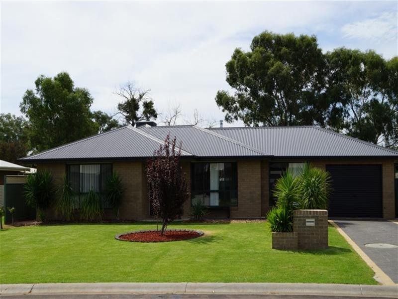 26 Dunheved Crescent, Dubbo NSW 2830