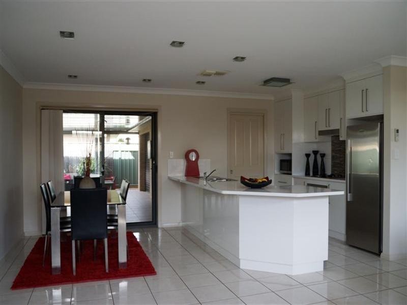 26 Dunheved Crescent, Dubbo NSW 2830