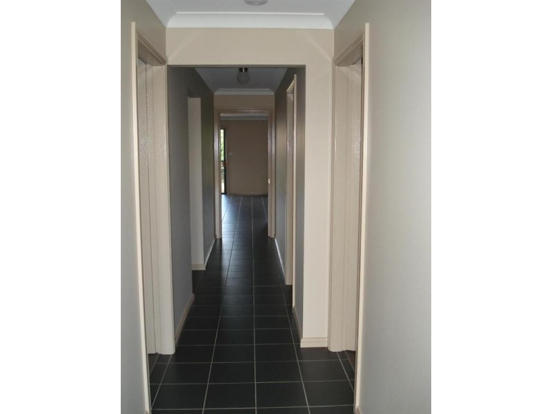 2B Thornett Place, Dubbo NSW 2830