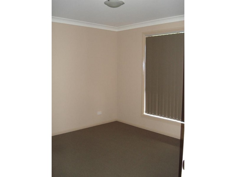 2B Thornett Place, Dubbo NSW 2830