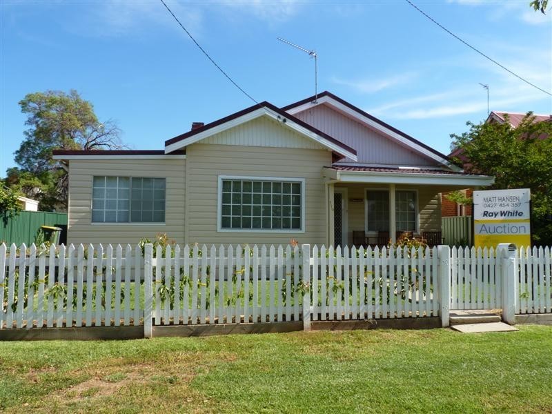 119 Bultje Street, Dubbo NSW 2830