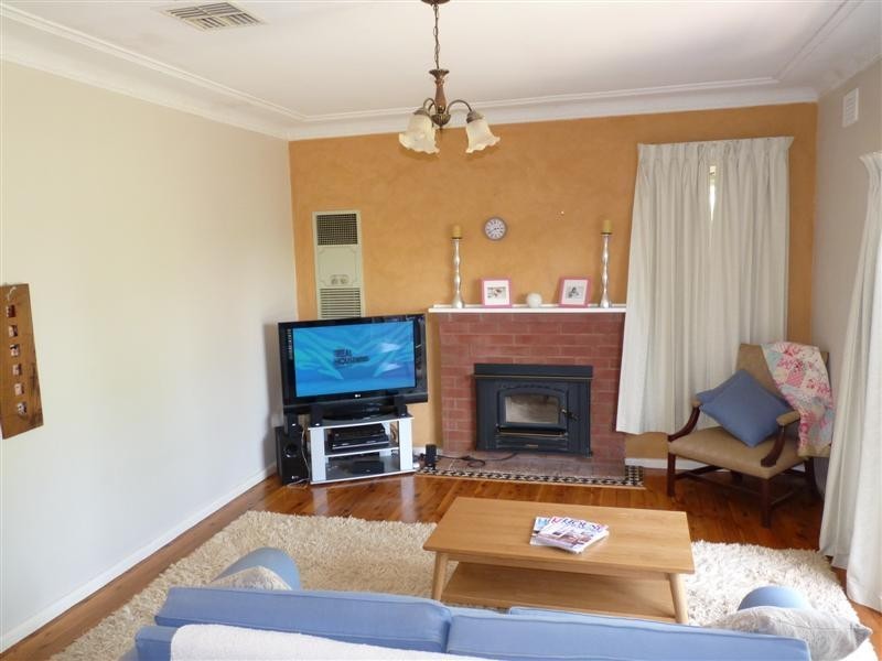 8 Bailey Street, Dubbo NSW 2830