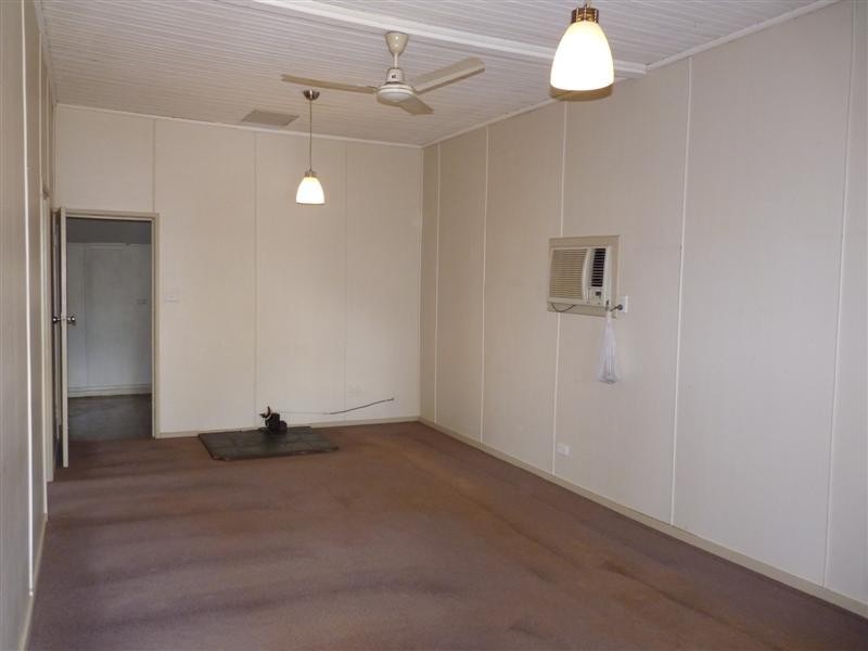 22 Merilba Street, Narromine NSW 2821