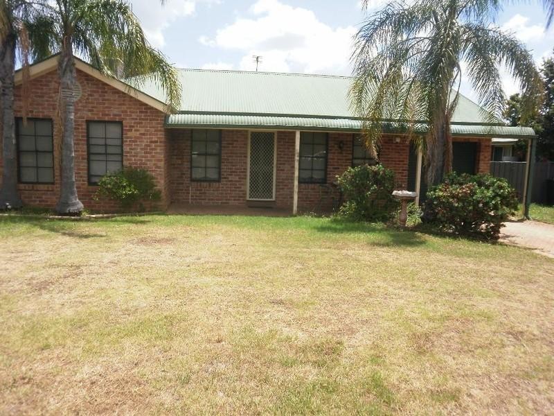 67 Websdale Drive, Dubbo NSW 2830