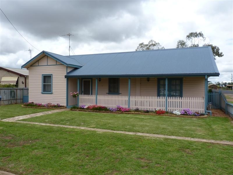 53 Alagalah Street, Narromine NSW 2821