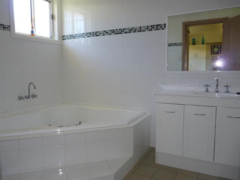 53 Alagalah Street, Narromine NSW 2821