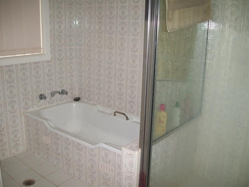 40 Howard Avenue, Dubbo NSW 2830