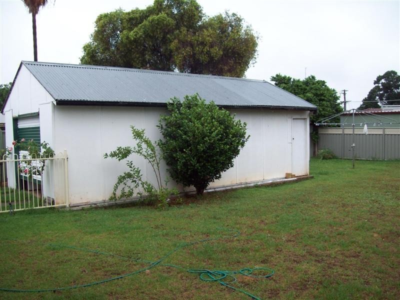 40 Howard Avenue, Dubbo NSW 2830