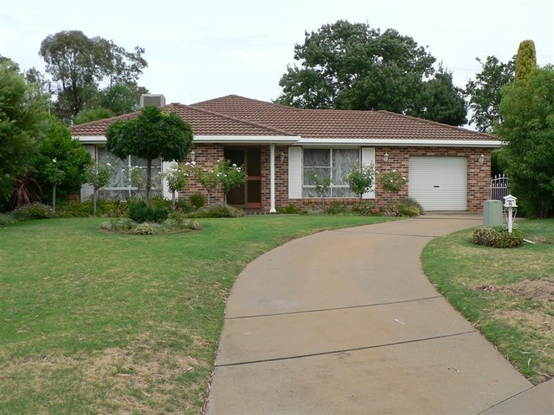 8 Mulga Court, Dubbo NSW 2830