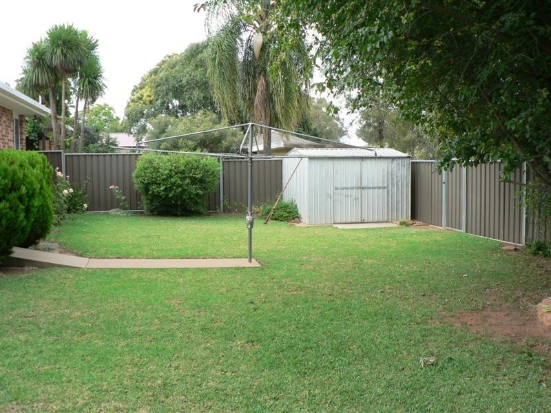 8 Mulga Court, Dubbo NSW 2830
