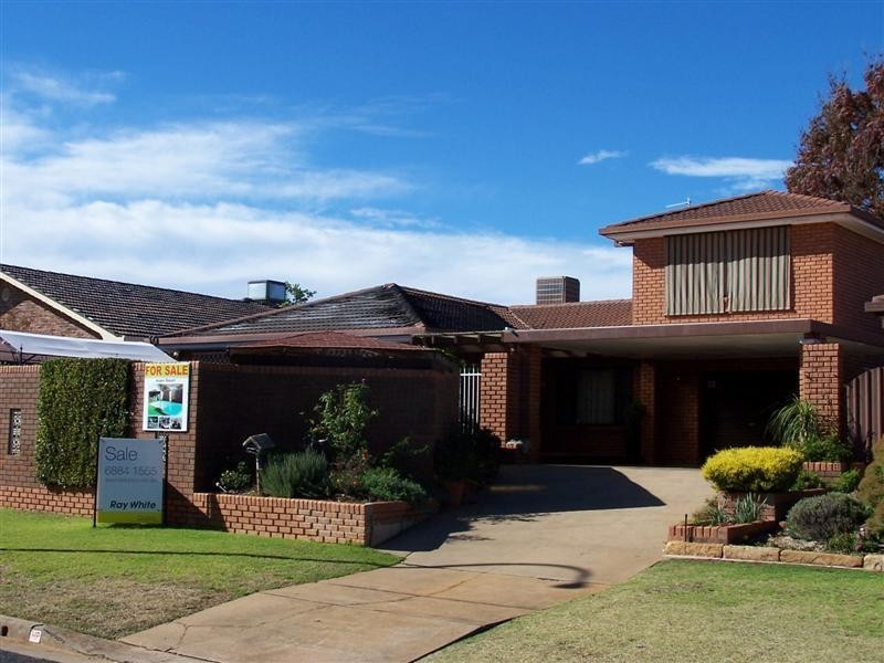 11 Aspen Road, Dubbo NSW 2830