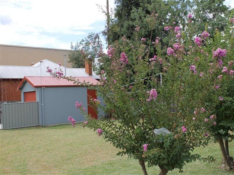 124 Bultje Street, Dubbo NSW 2830
