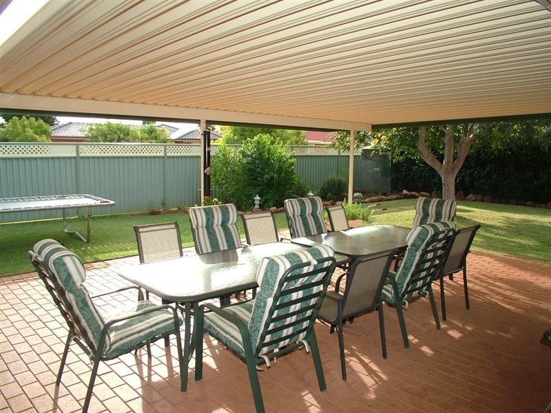 6 Castlereagh Avenue, Dubbo NSW 2830