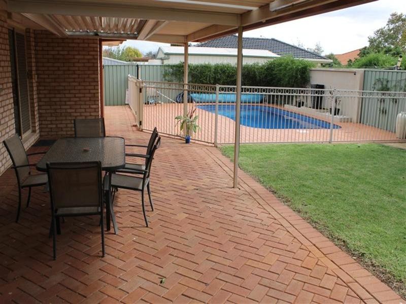 4 Warrego Court, Dubbo NSW 2830
