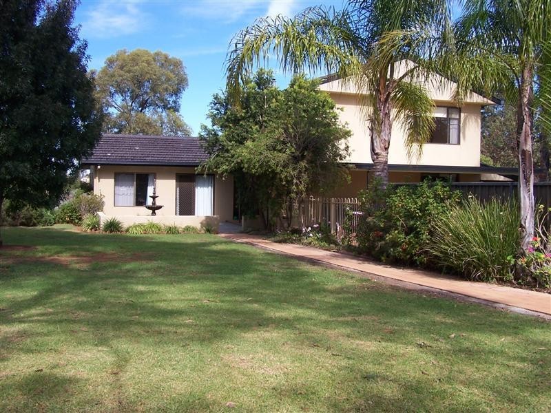 ‘Tara Lodge’ 12R Kurrajong Drive, Dubbo NSW 2830