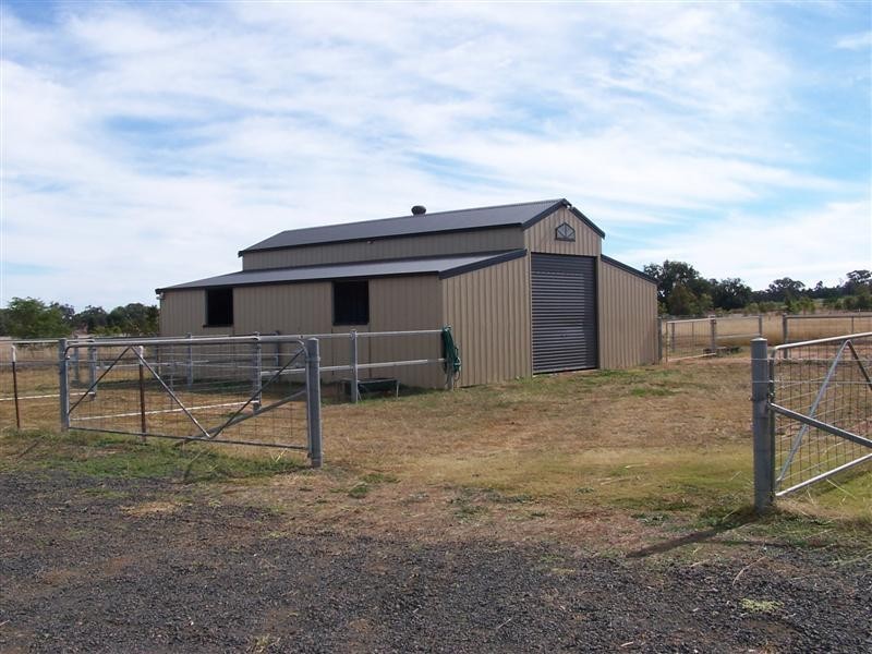 ‘Tara Lodge’ 12R Kurrajong Drive, Dubbo NSW 2830