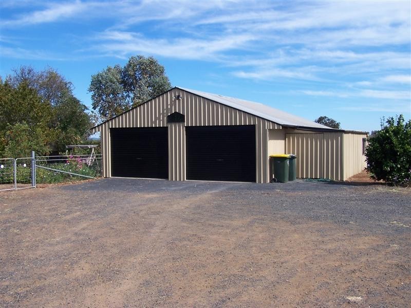 ‘Tara Lodge’ 12R Kurrajong Drive, Dubbo NSW 2830
