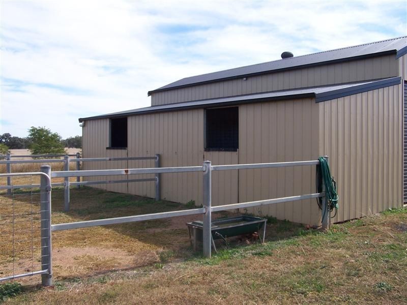 ‘Tara Lodge’ 12R Kurrajong Drive, Dubbo NSW 2830