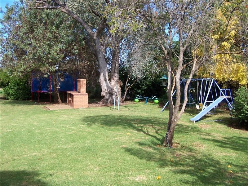 ‘Tara Lodge’ 12R Kurrajong Drive, Dubbo NSW 2830